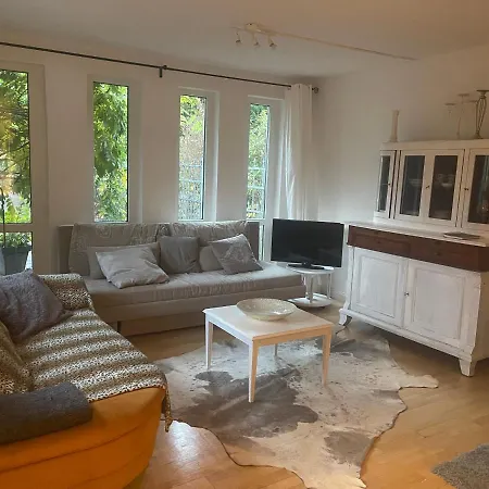 Oberneulaender Gaestehaus شقة