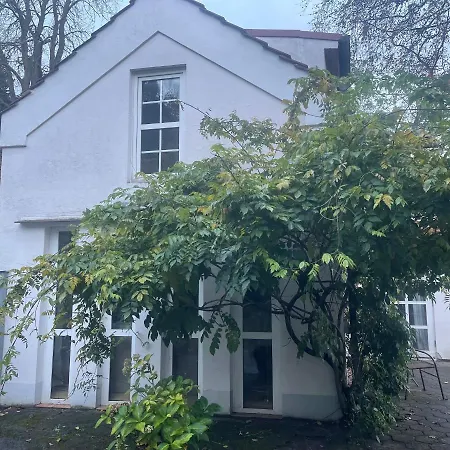 Oberneulaender Gaestehaus Apartman