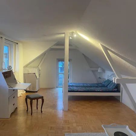 Oberneulaender Gaestehaus شقة بريمين